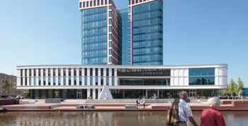 Almelo heeft meest duurzame stadhuis van Nederland
