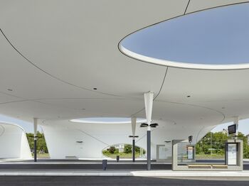 Futuristische dakconstructie voor Duits busstation Pforzheim