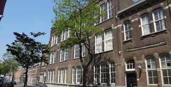 Zelfbouwers transformeren school en kantoorpand in Rotterdam