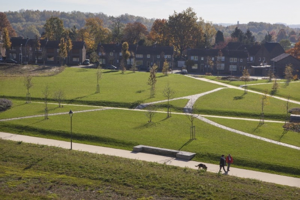 Leegstaande gebouwen maken plaats voor park in Hoensbroek