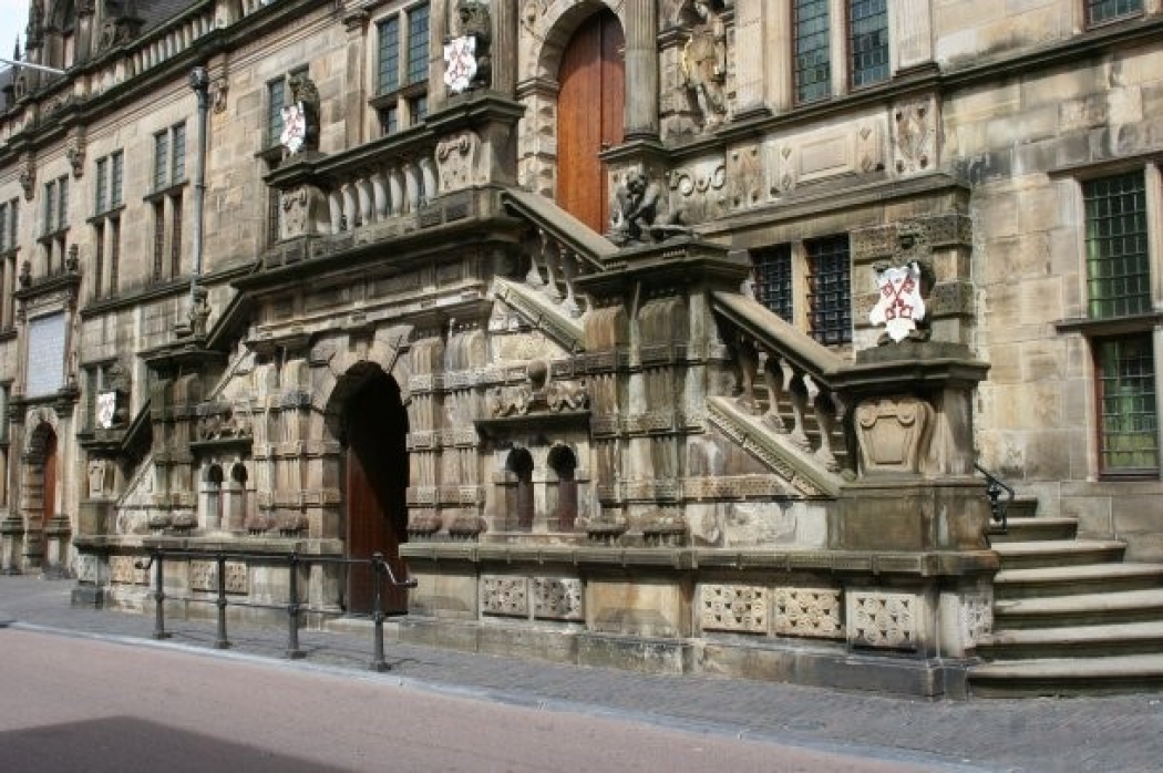 Verbouwing Leiden stadhuis: 3 architectenbureaus in de race