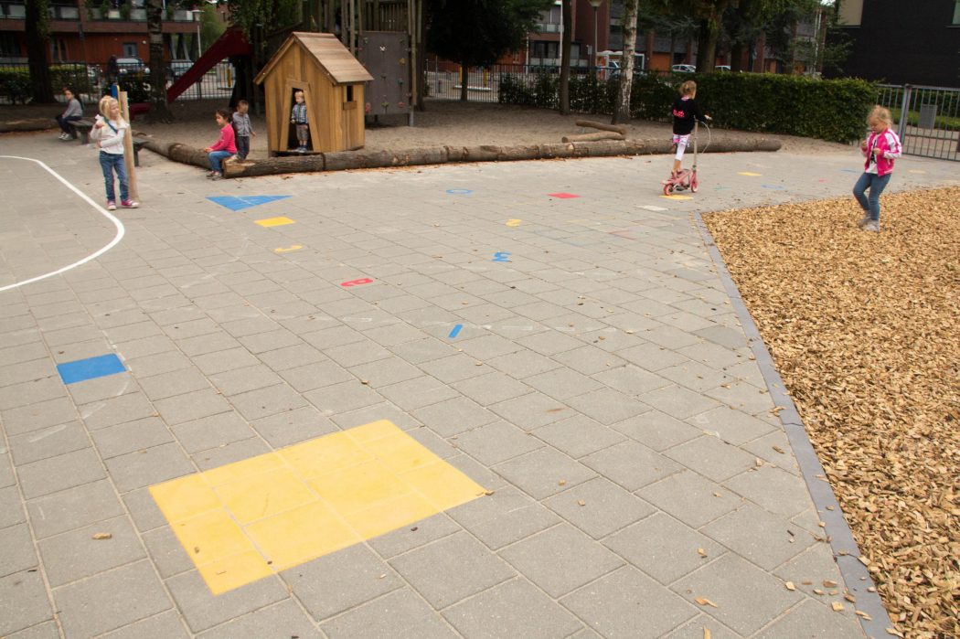 Schoolplein De Schakel uitdagend voor alle kinderen