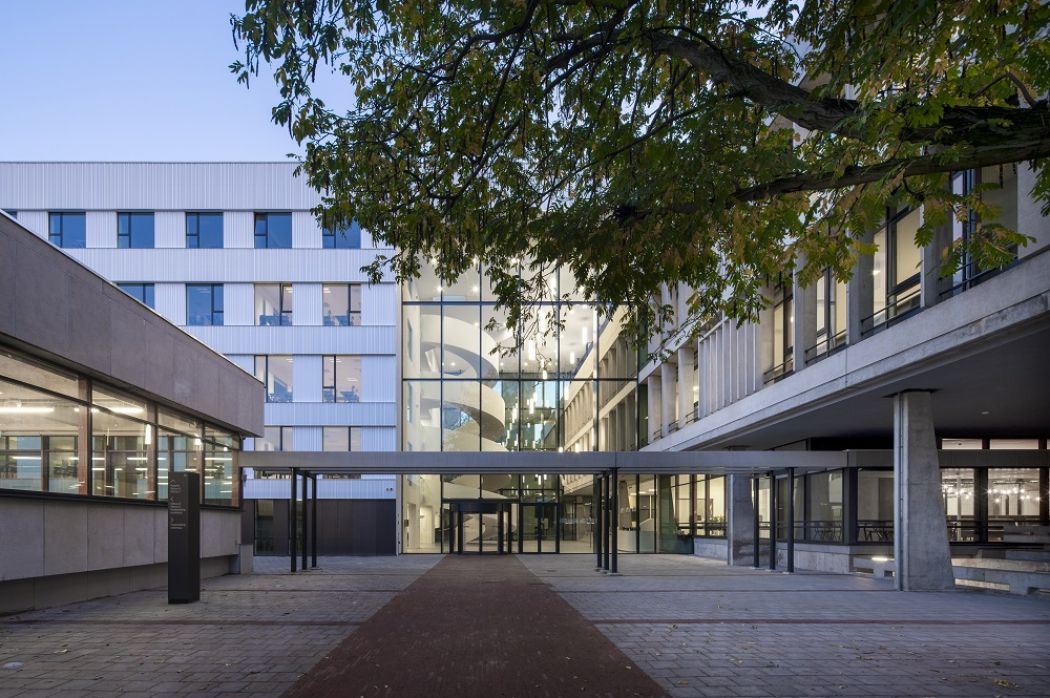 Een uitgeleefd gebouw omtoveren tot moderne onderwijswereld