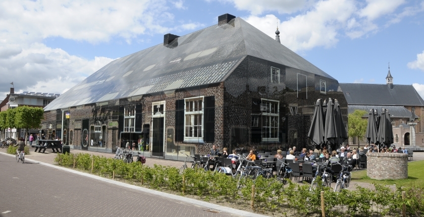 De Glazen Boerderij van MVRDV wint Glass Award 2014