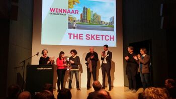 Uitreiking prijswinnend ontwerp The Sketch tijden Designs Week in Eindhoven.