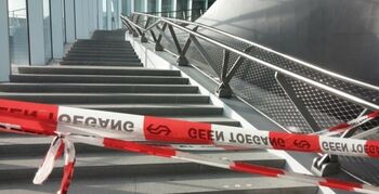 Valpartijen op trap in nieuw station Arnhem