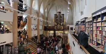 Kerk gaat goed verlicht een nieuwe levensfase in