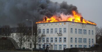 52 doden door brand in gebouwen
