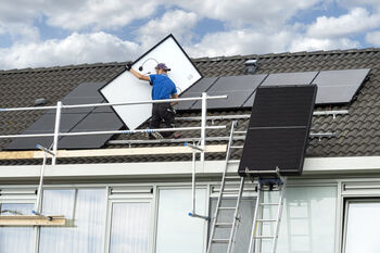 Extra zonnepanelen huurwoningen Woonbedrijf