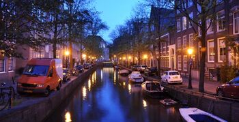 Amsterdam zet in op schoolgebouwen, leefbaarheid en veiligheid