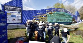 TU/e-studenten bouwen wereldrecord bierkrattenbrug over water