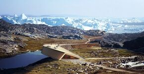 Icefjord Centre zweeft boven UNESCO beschermde vallei