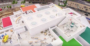 Vogelvlucht over het LEGO House