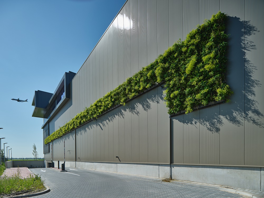 Mobilane groene gevel Schiphol Trade Park