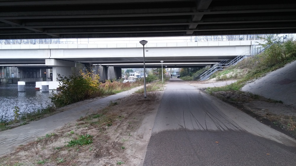 Sluisje en IJsbaanpad